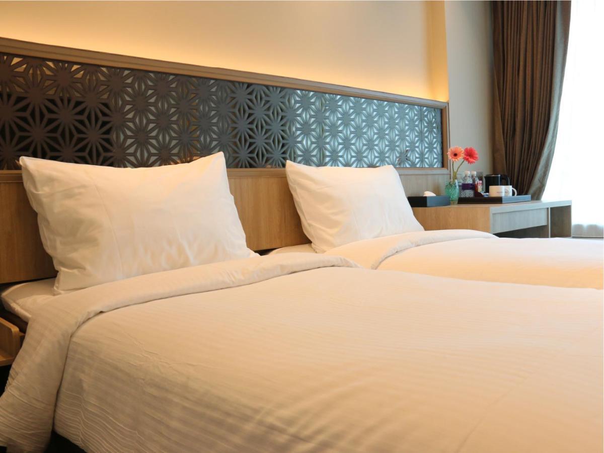 Aqueen Prestige Hotel Jalan Besar Szingapúr Kültér fotó