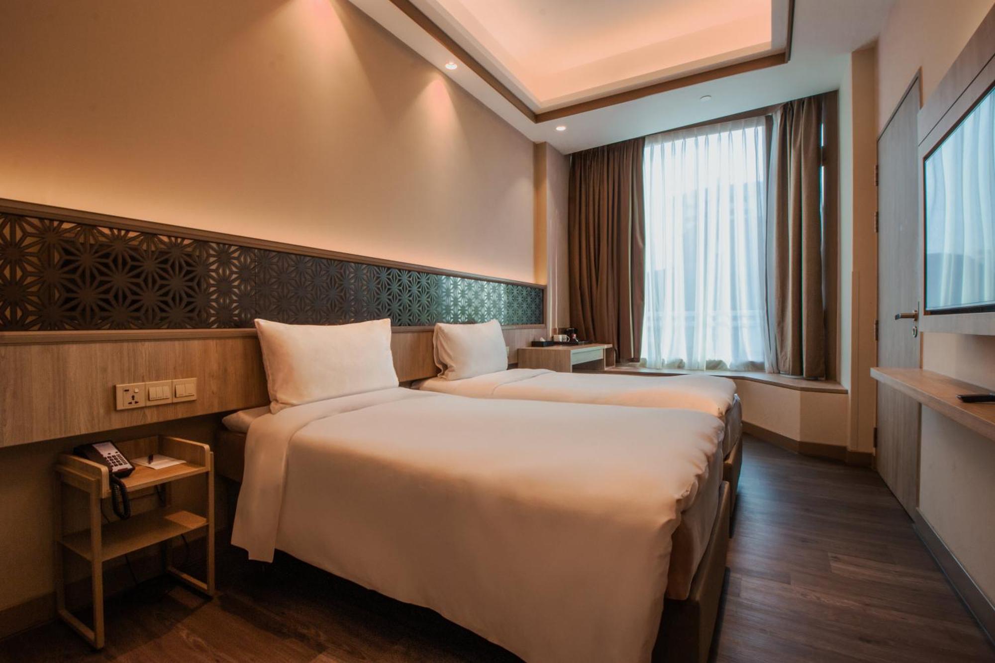 Aqueen Prestige Hotel Jalan Besar Szingapúr Kültér fotó
